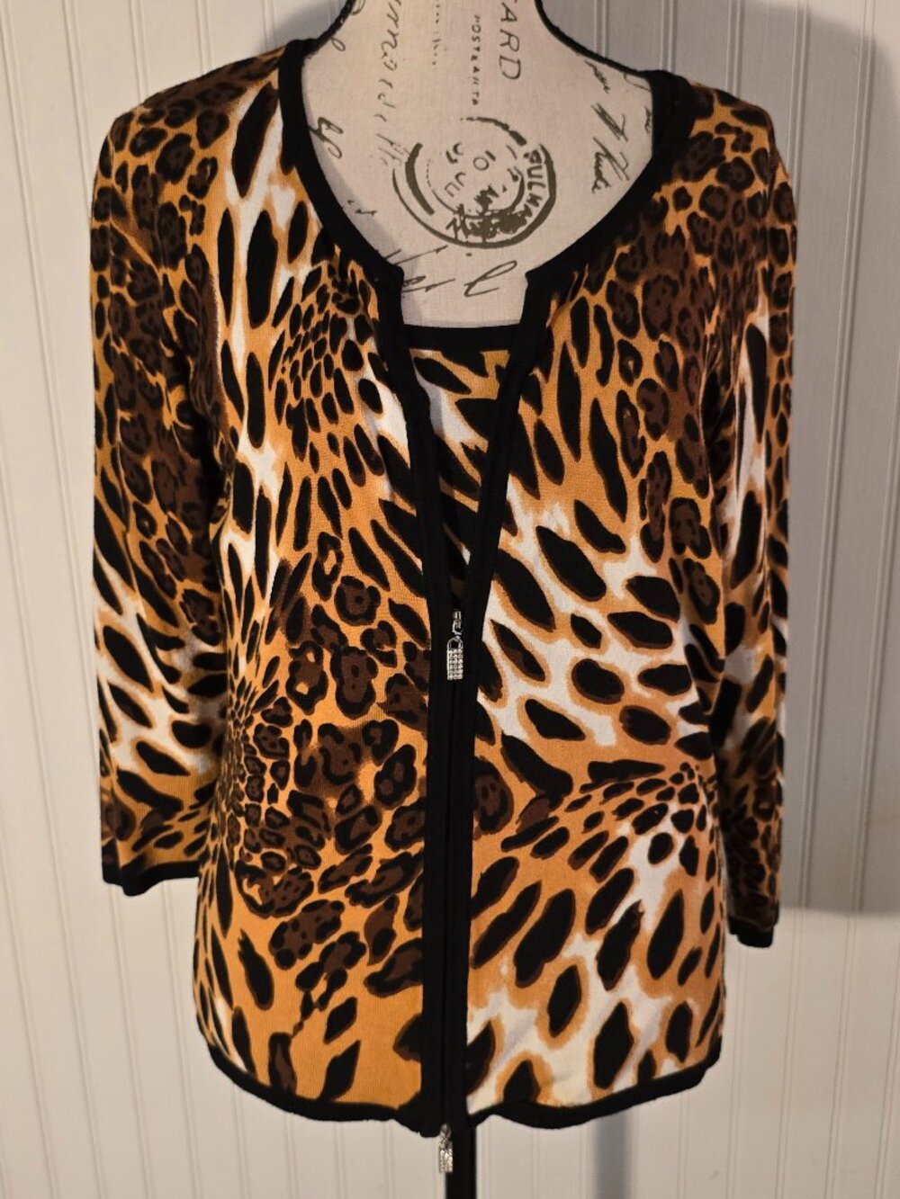Belldini Leopard Print 2-Piece Sweater Set (M) - Picture 2 of 12